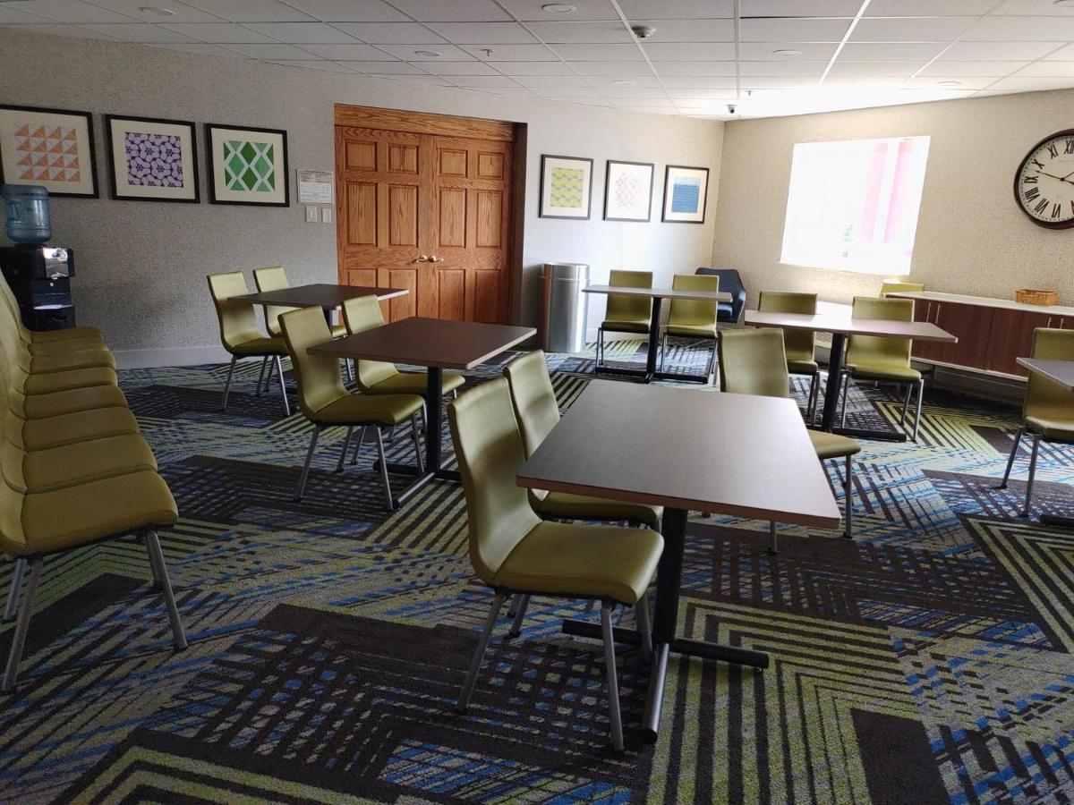 Holiday Inn Express Murrysville - Delmont By Ihg Exterior foto